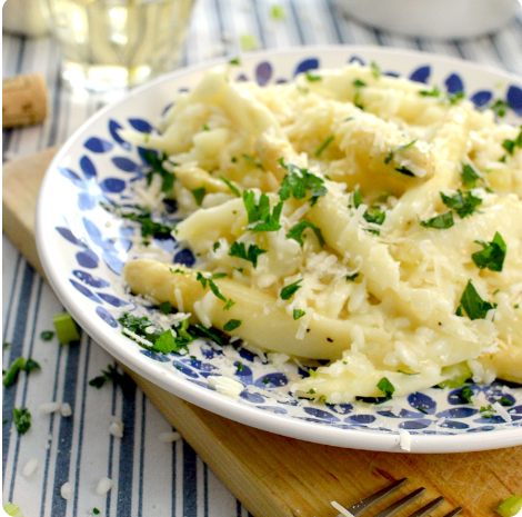 Spargelrisotto mit weißem Spargel